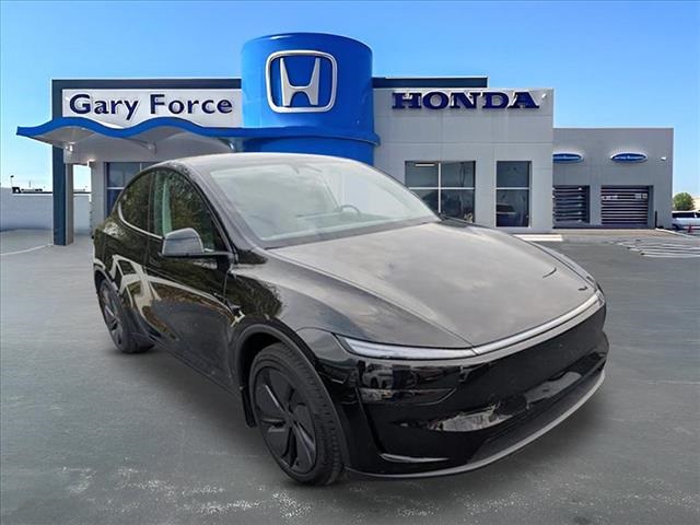 2026 Tesla New Model Y Long Range's photo