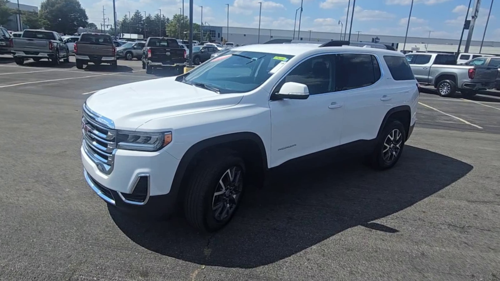 2023 Gmc Acadia SLE photo 39