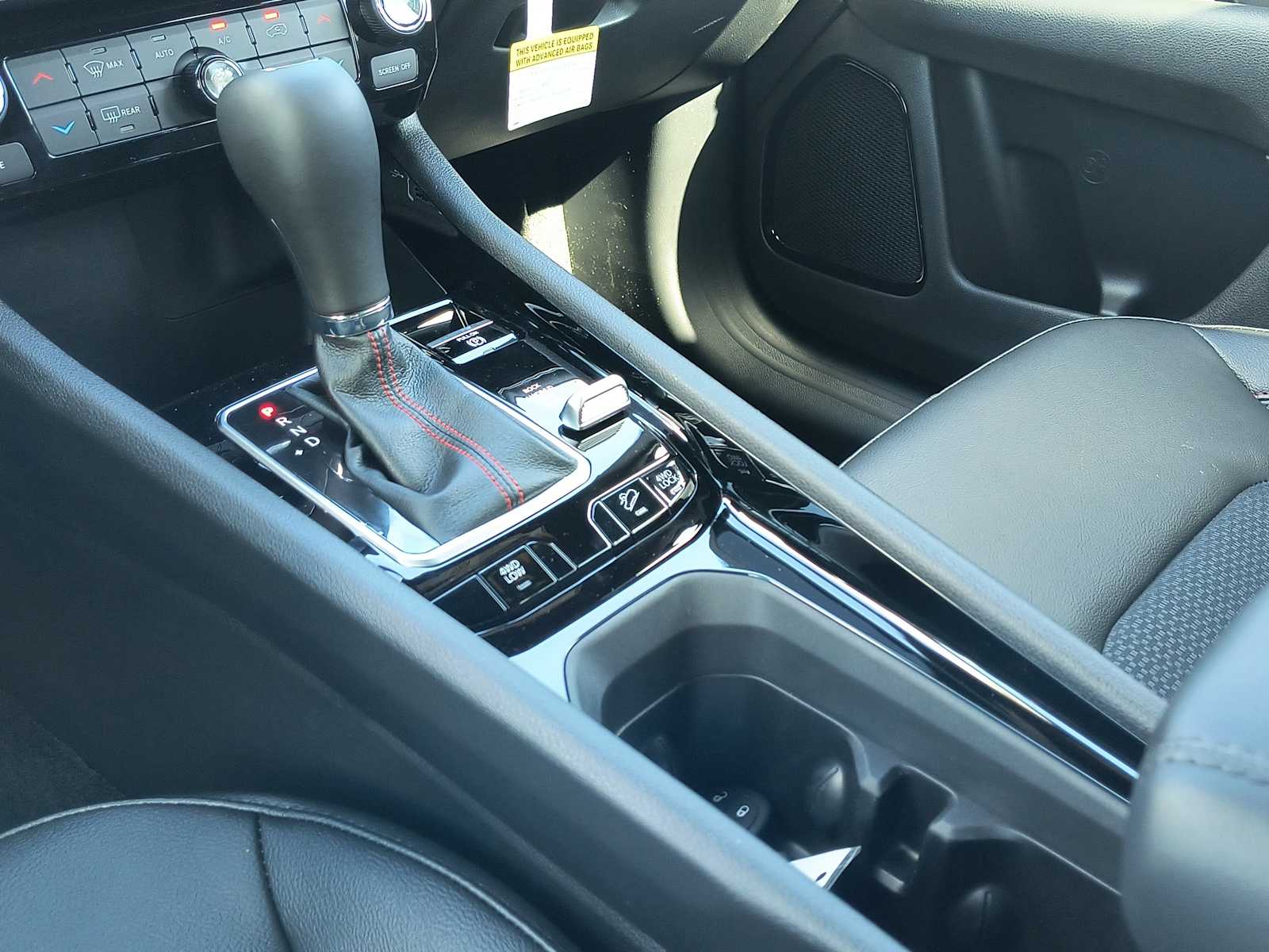 2026 Jeep Compass Trailhawk photo 6