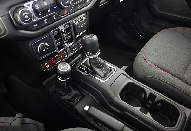 2025 Jeep Gladiator Rubicon photo 15