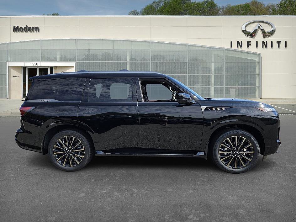 2026 Infiniti QX80 photo 3