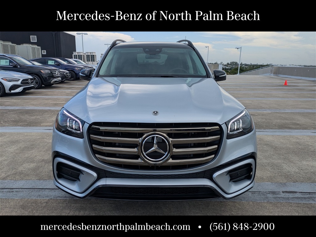 2025 Mercedes Benz GLS 450 4MATIC photo 2