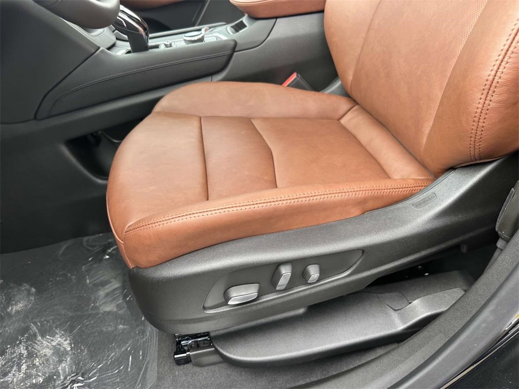 2025 Cadillac XT5 Sport photo 15