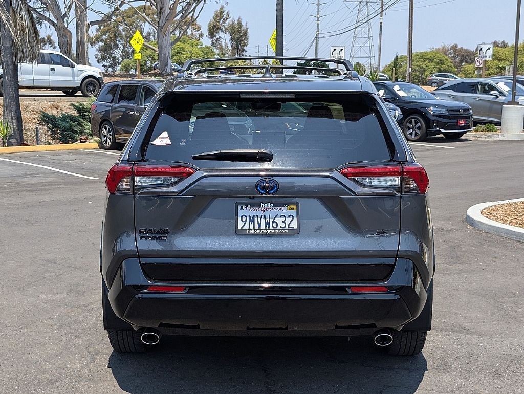 2024 Toyota RAV4 Prime SE photo 8