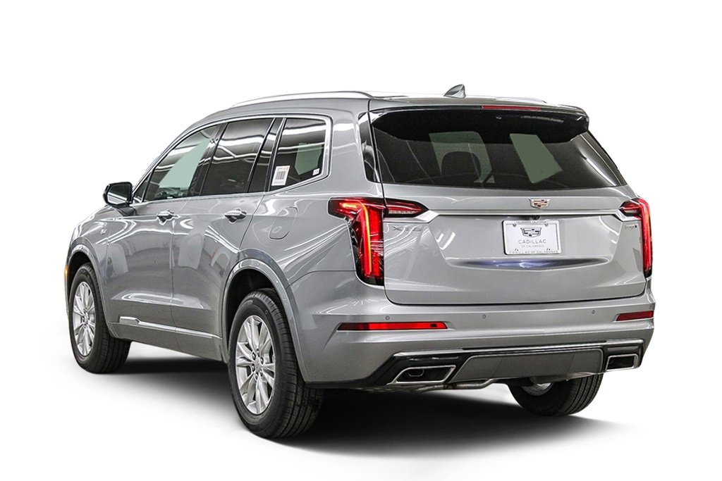 2025 Cadillac XT6 Luxury photo 2