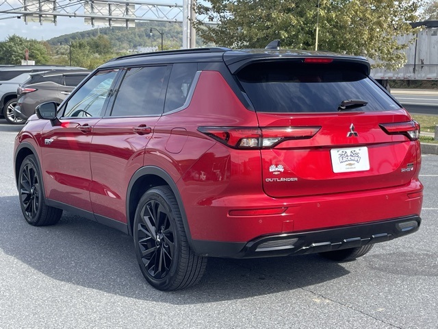 2025 Mitsubishi Outlander SEL Black Edition photo 4