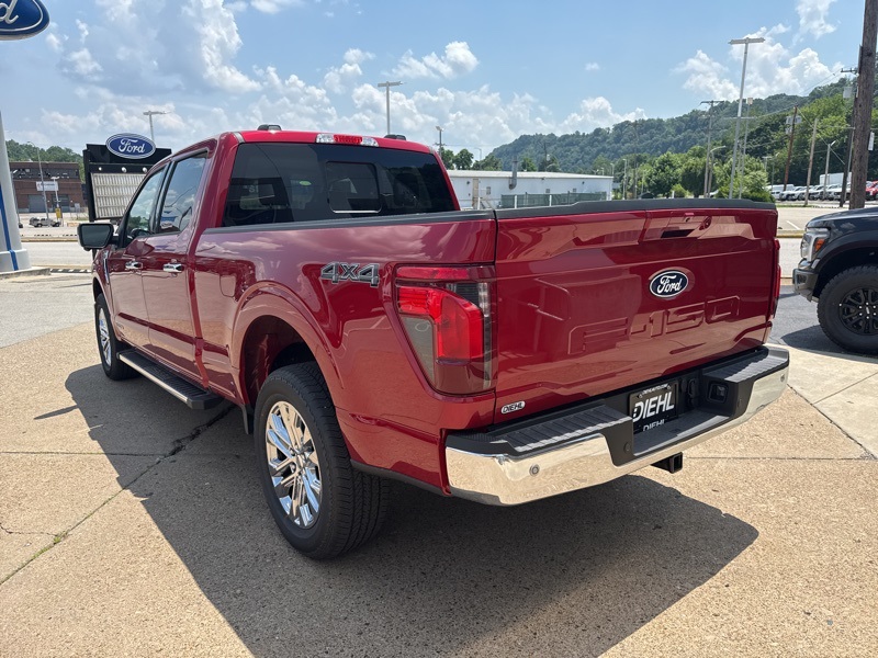 2025 Ford F-150 XLT photo 3