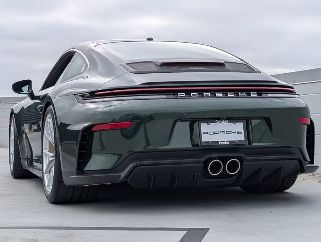 2025 Porsche 911 GT3 Touring photo 3