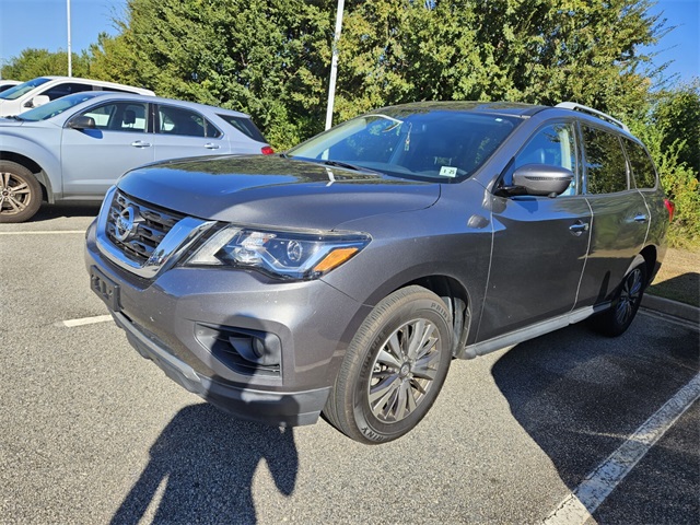 2020 Nissan Pathfinder SL photo 3