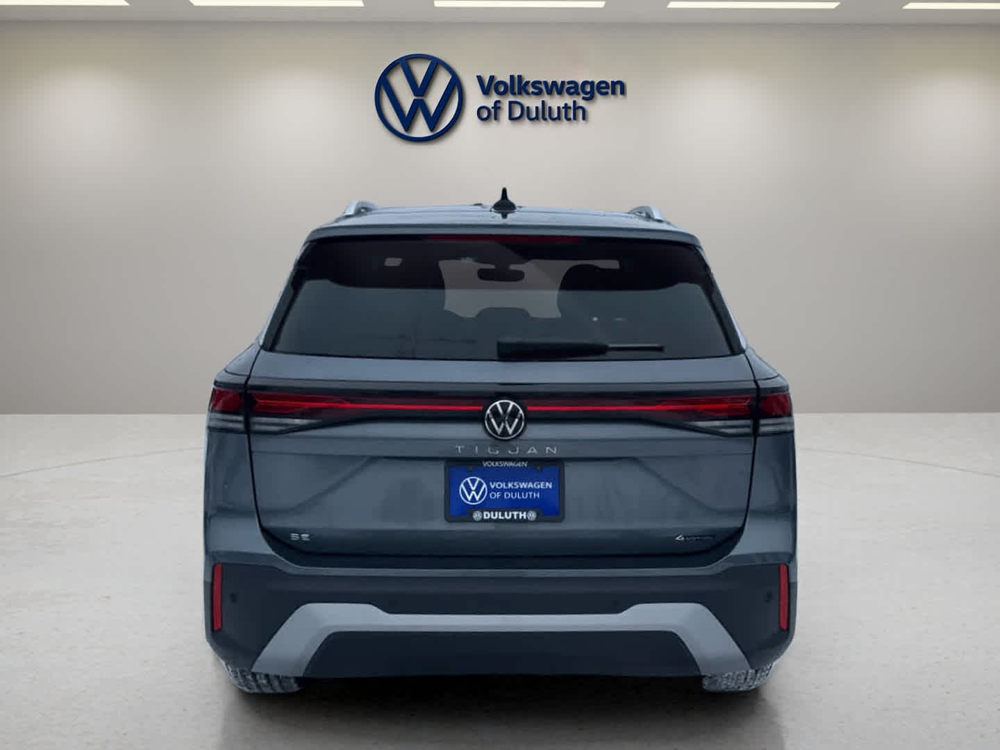 2026 Volkswagen Tiguan SE photo 3