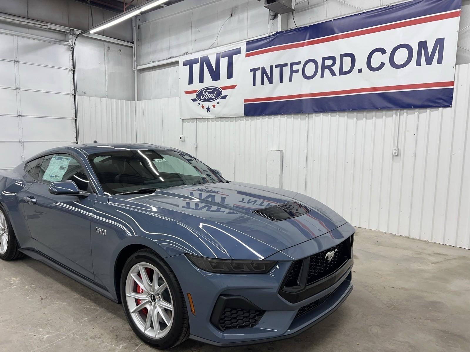 2025 Ford Mustang GT Premium photo 3