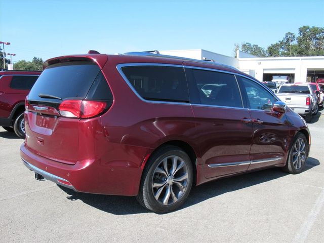2018 Chrysler Pacifica Limited photo 4