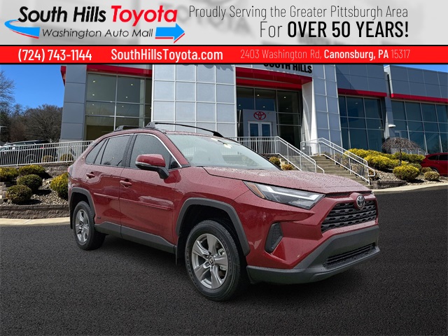 2025 Toyota RAV4 XLE's photo