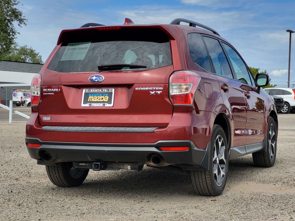 2016 Subaru Forester 2.0XT Premium photo 2