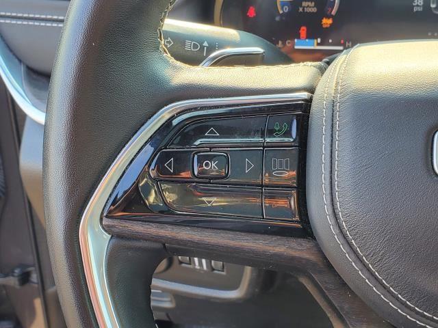 2022 Jeep Grand Cherokee Overland photo 5