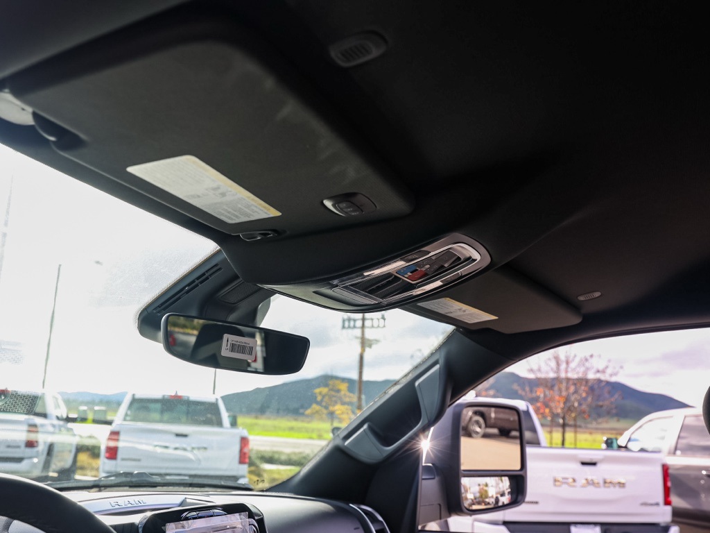 New 2026 Diamond Black Crystal Pearl-Coat Exterior Paint RAM Big Horn/Lone Star image 12