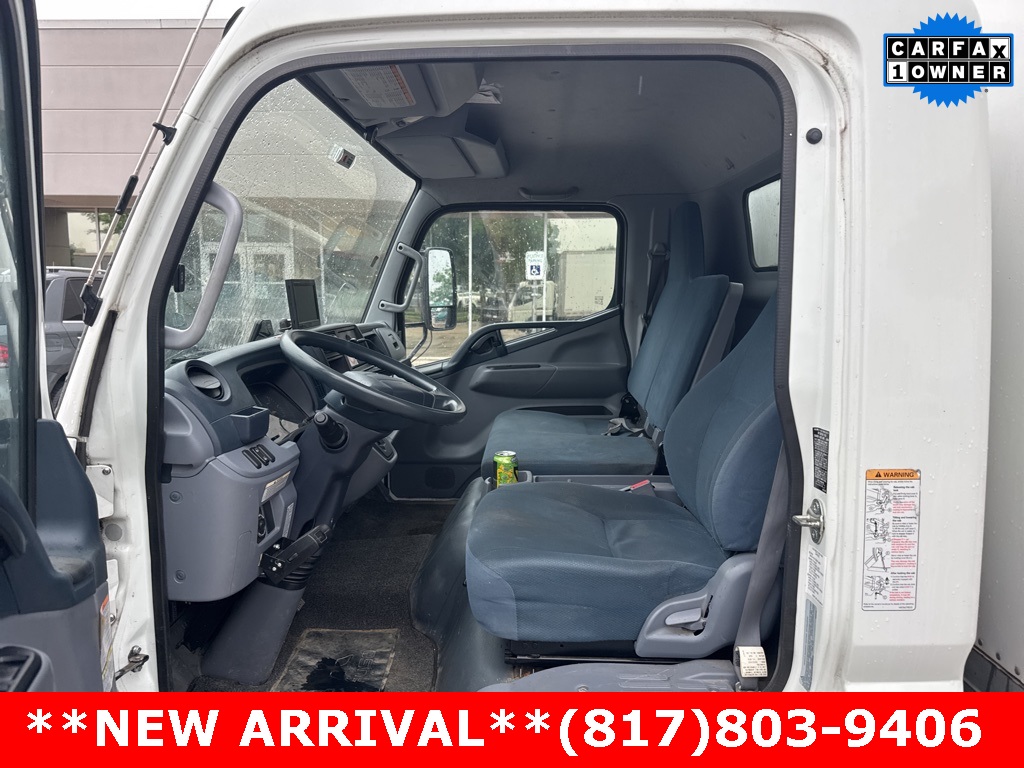 2017 Mitsubishi Fuso FEC52S photo 5