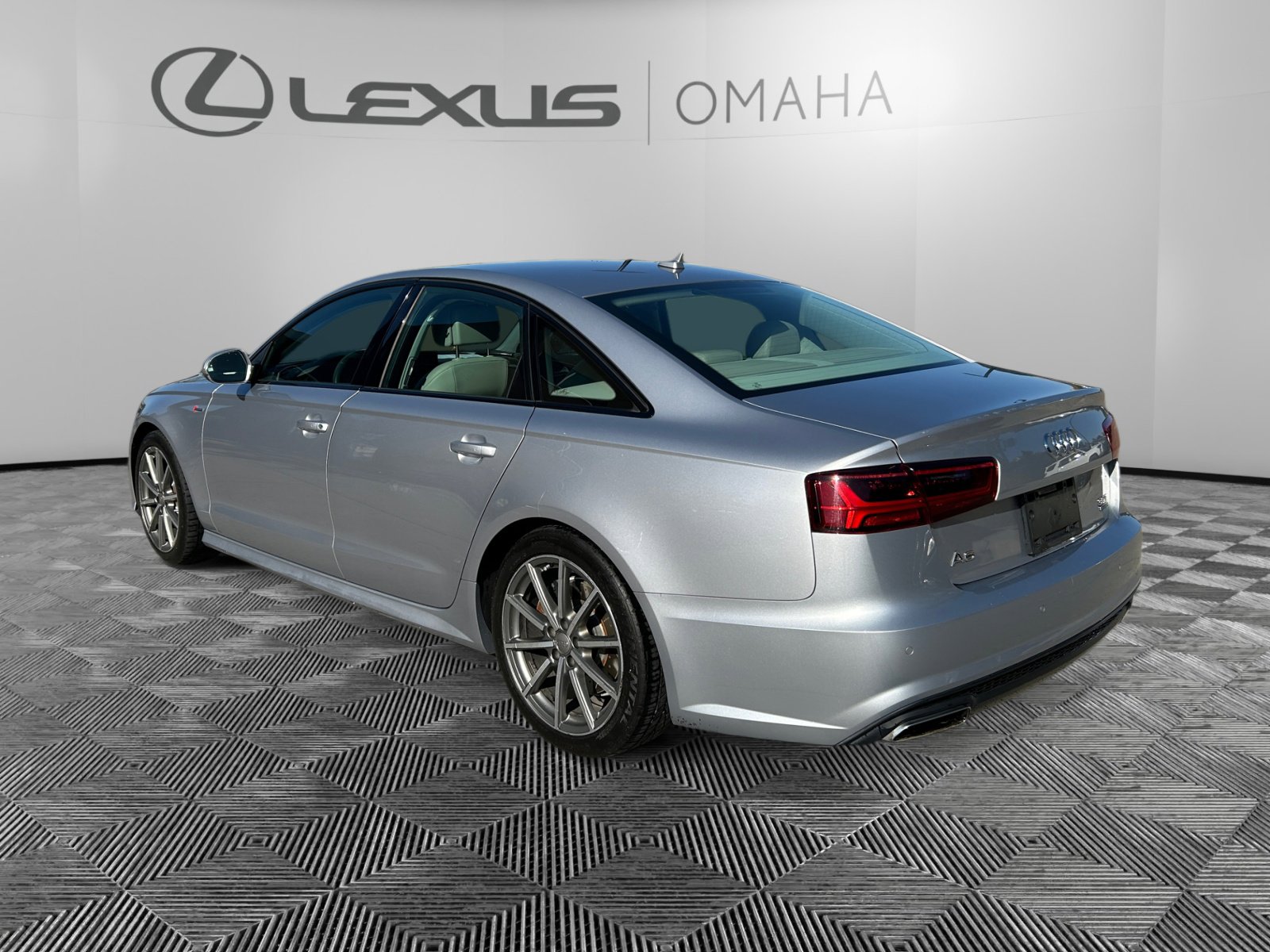 2016 Audi A6 3.0T Premium Plus Quattro photo 2