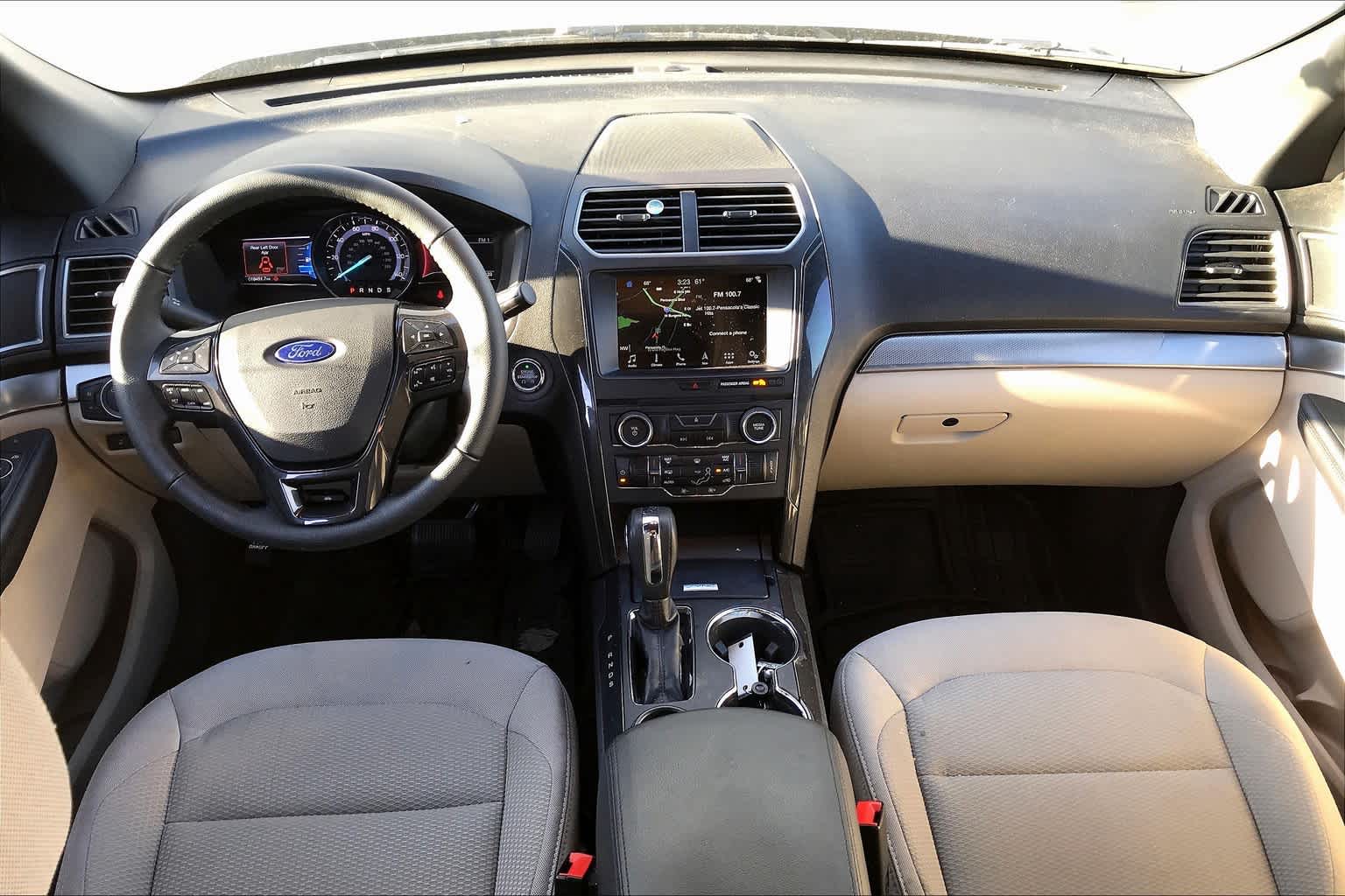 2018 Ford Explorer XLT photo 18