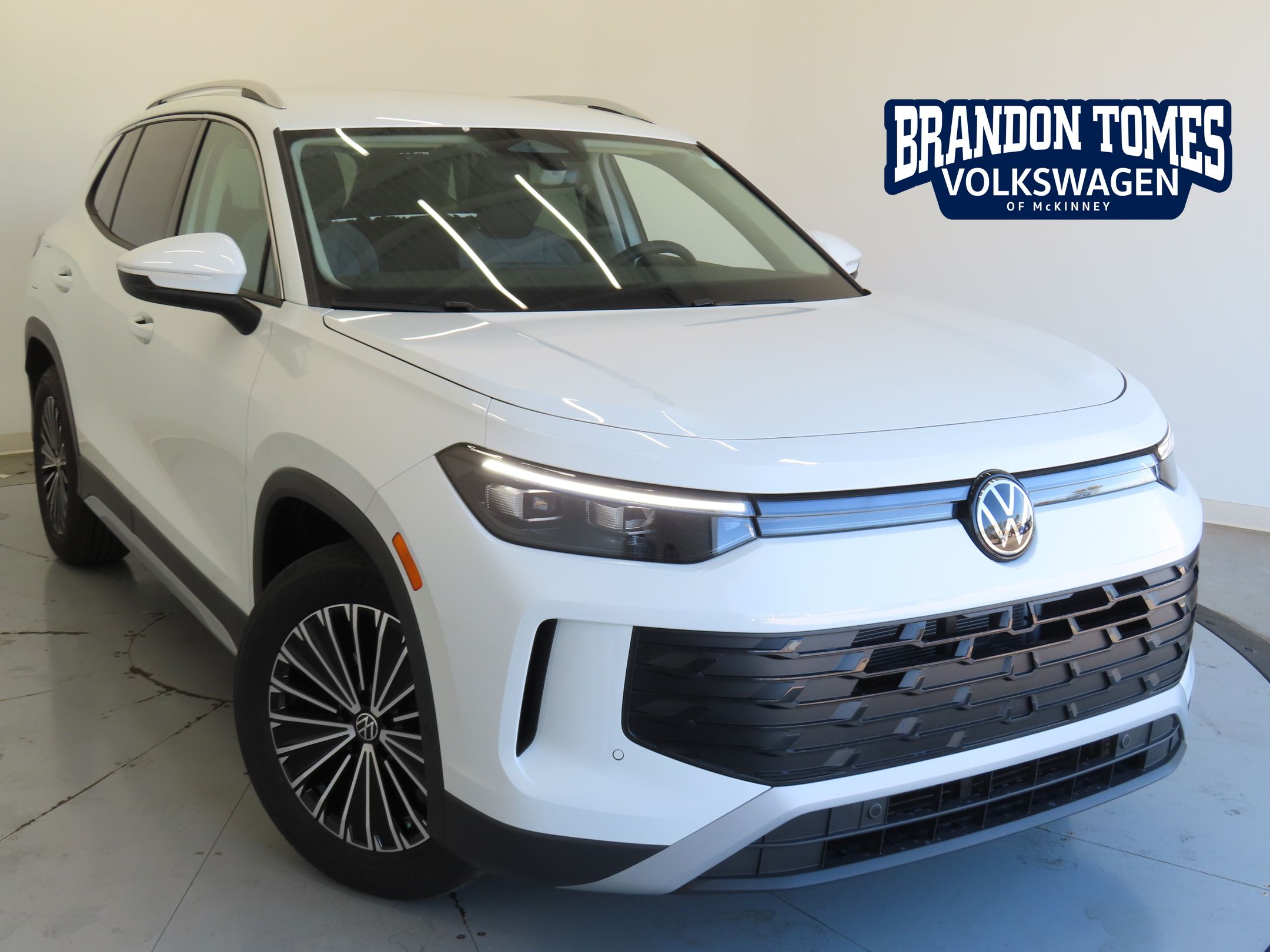 2026 Volkswagen Tiguan S's photo