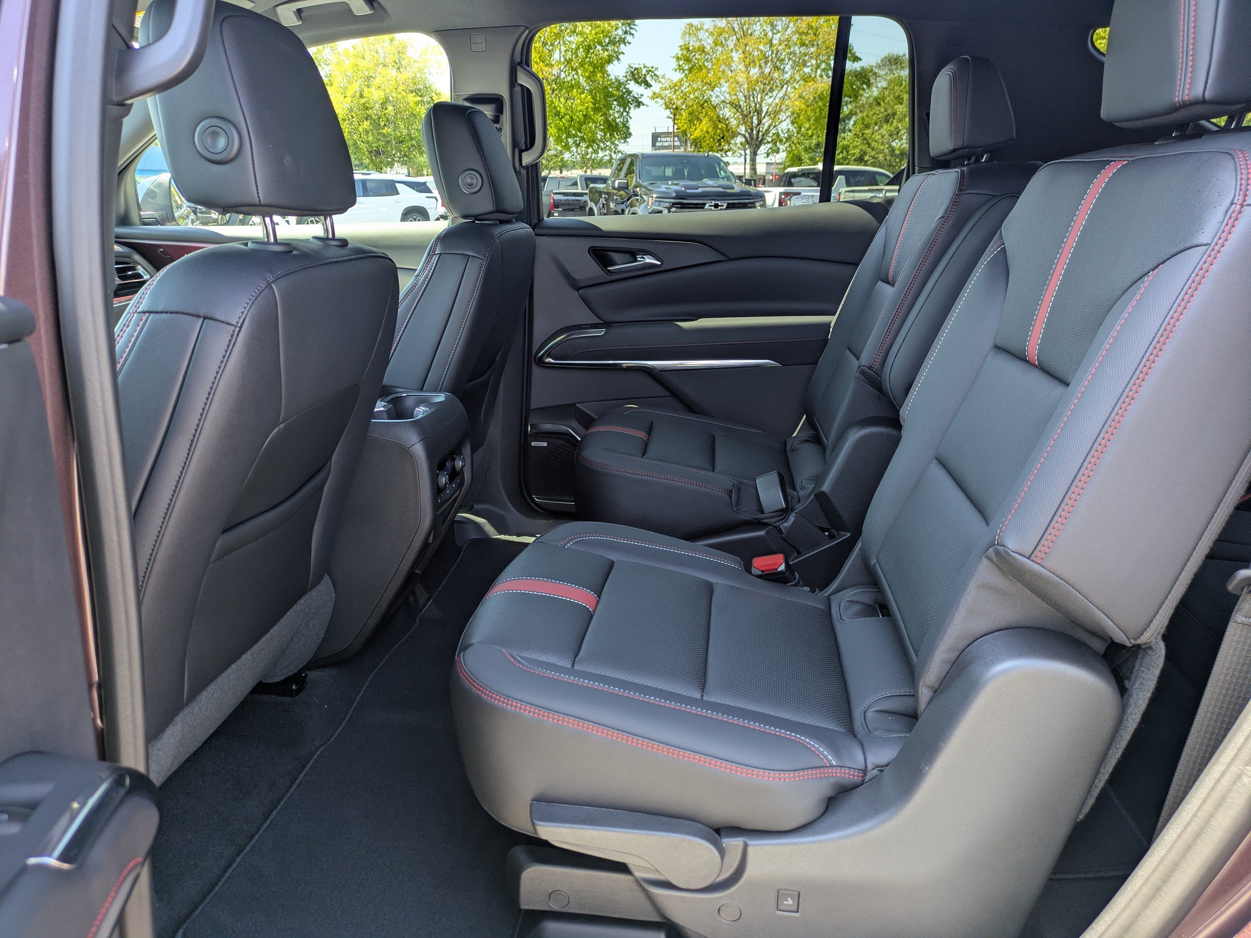 2026 Chevrolet Traverse RS photo 10