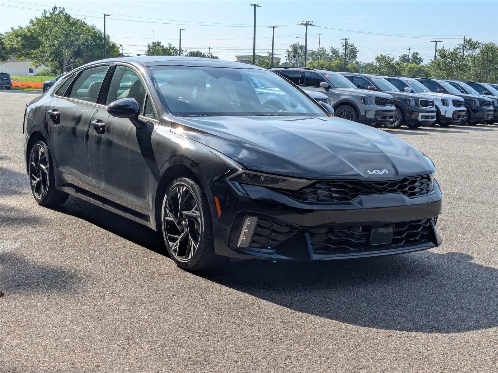 2025 Kia K5 GT-Line photo 3