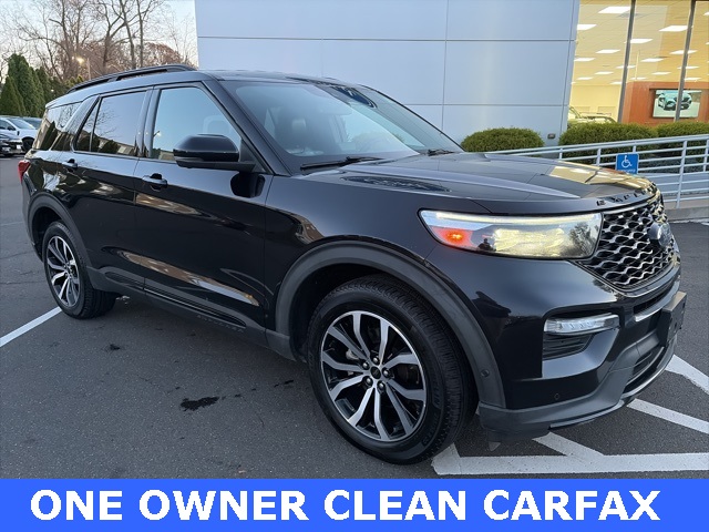 2021 Ford Explorer ST's photo