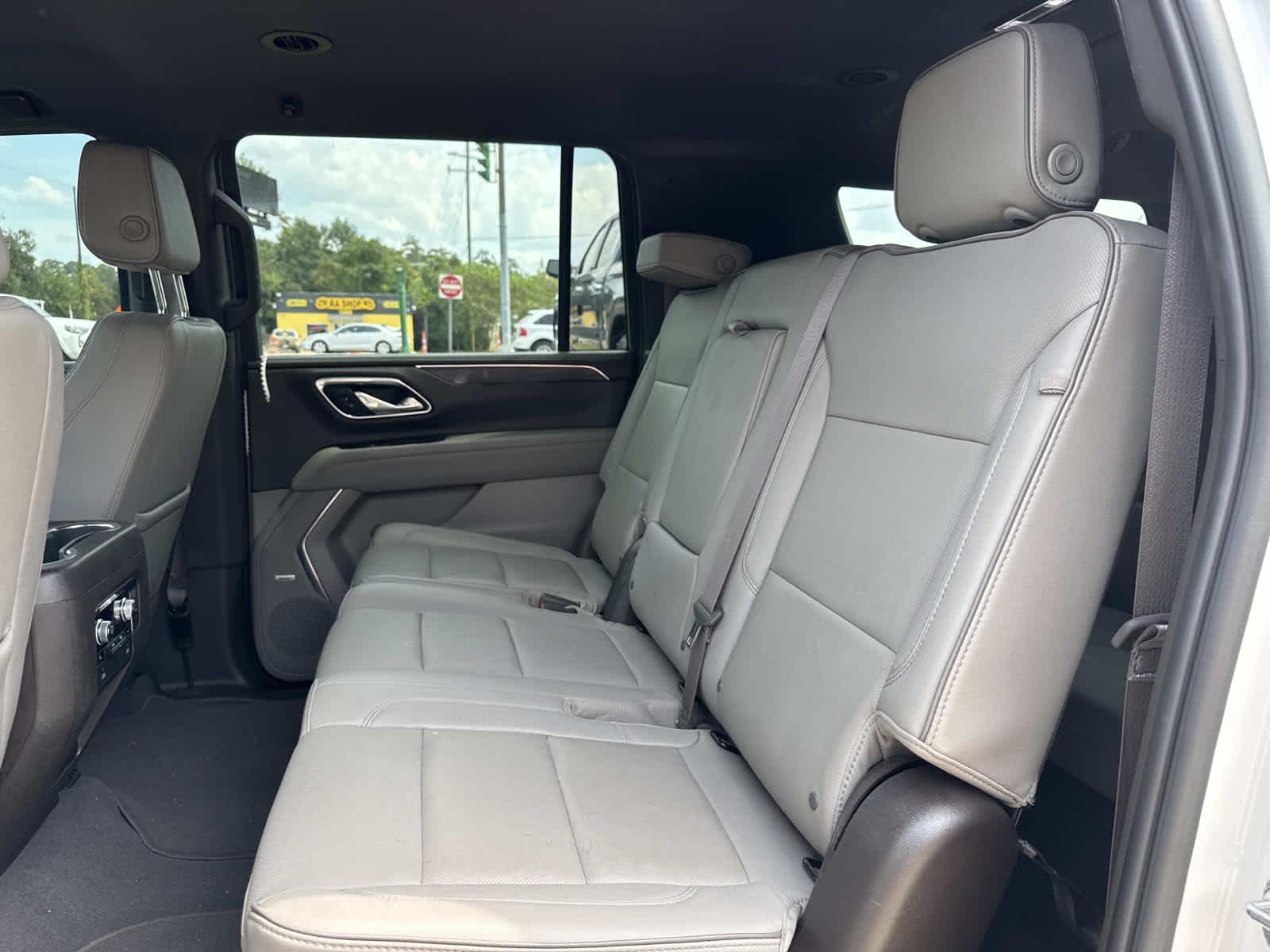2023 Gmc Yukon XL SLT photo 8
