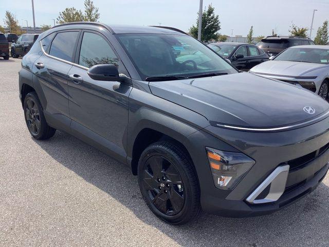 2026 Hyundai Kona SEL photo 2