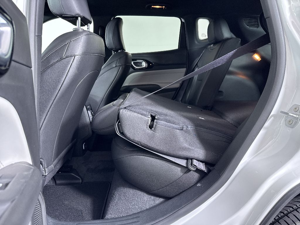 2025 Jeep Compass Limited photo 20