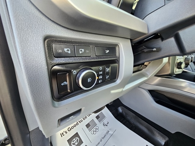 2023 Ford F-350 photo 10