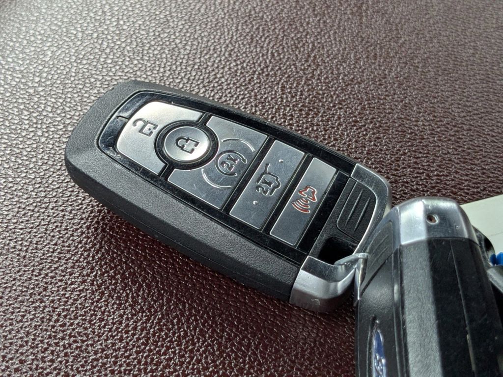 2022 Ford Expedition Limited photo 27