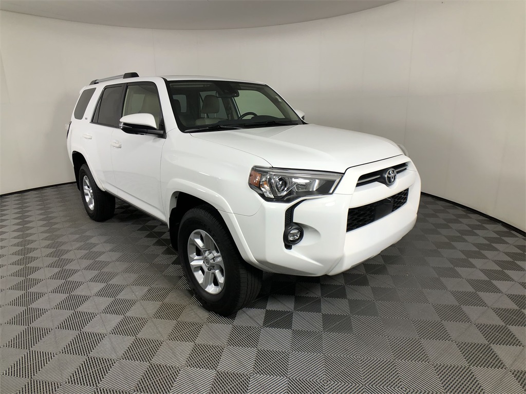 2024 Toyota 4Runner SR5 Premium photo 4