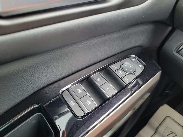 2024 Nissan Pathfinder Platinum photo 23