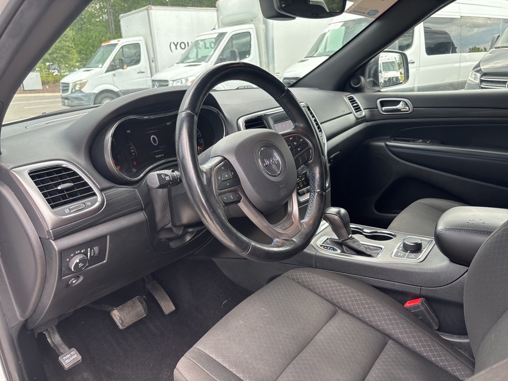 2020 Jeep Grand Cherokee Laredo Upland photo 34