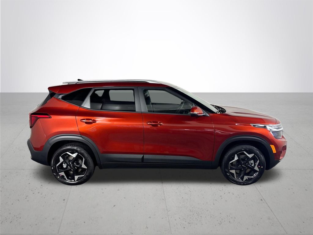 2026 Kia Seltos S photo 3