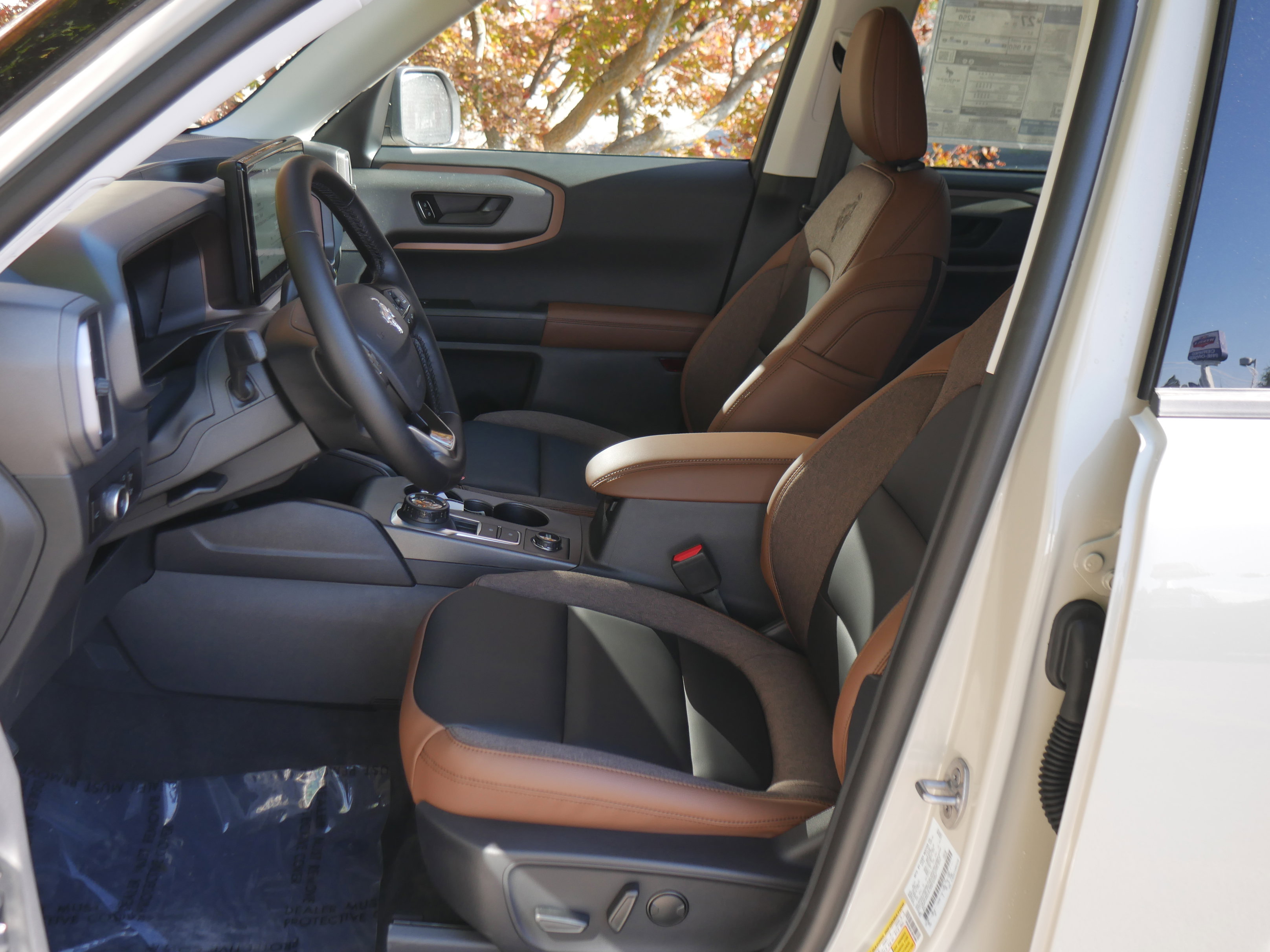 2025 Ford Bronco Sport Outer Banks photo 3