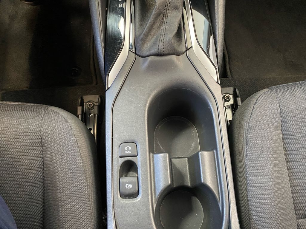 2023 Toyota Corolla LE photo 22