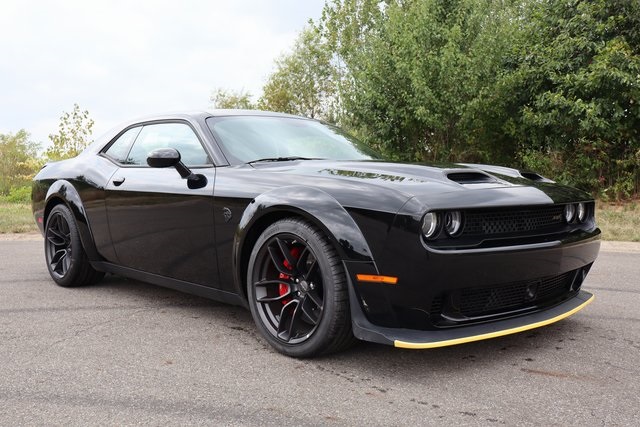 2023 Dodge Challenger SRT8 Hellcat Widebody photo 2