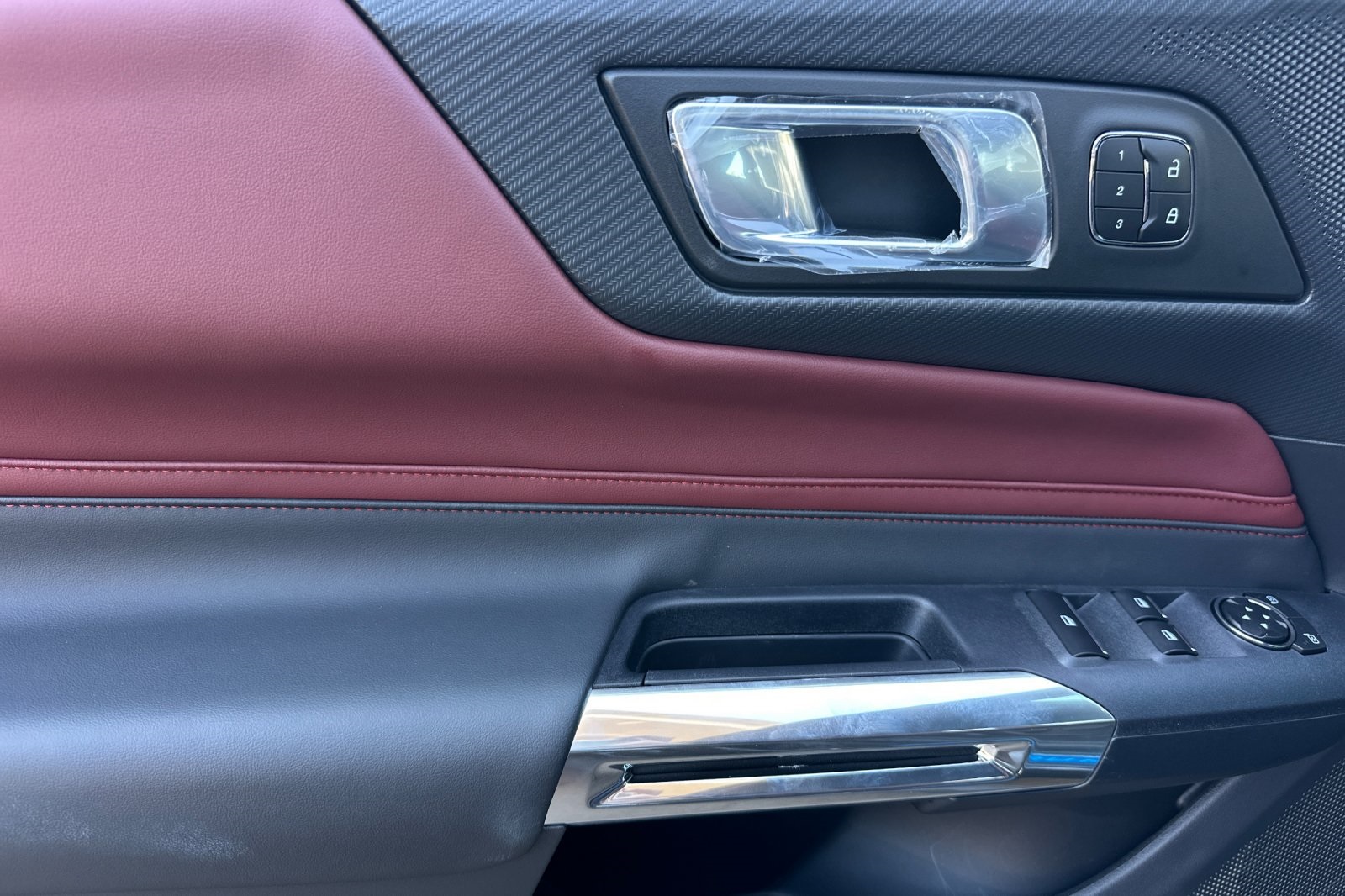 2025 Ford Mustang EcoBoost Premium Convertible photo 11