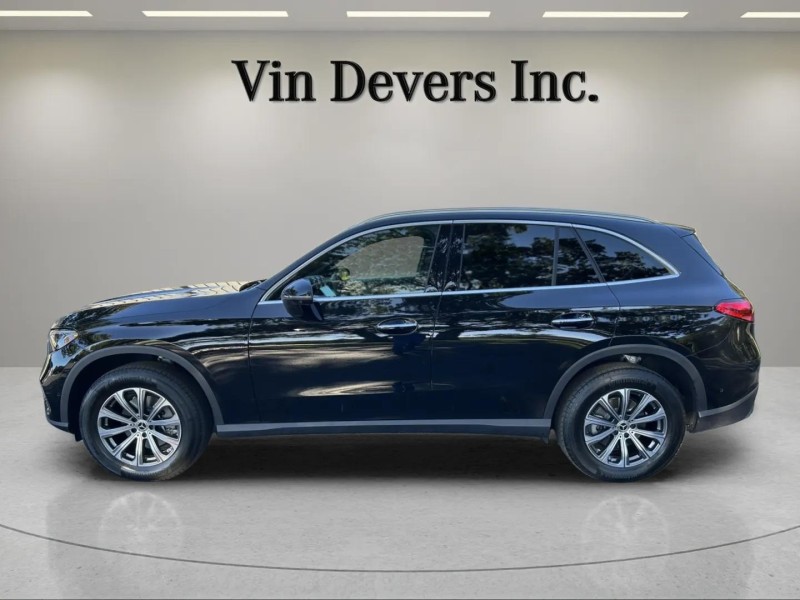 2025 Mercedes Benz GLC 300 4MATIC photo 4