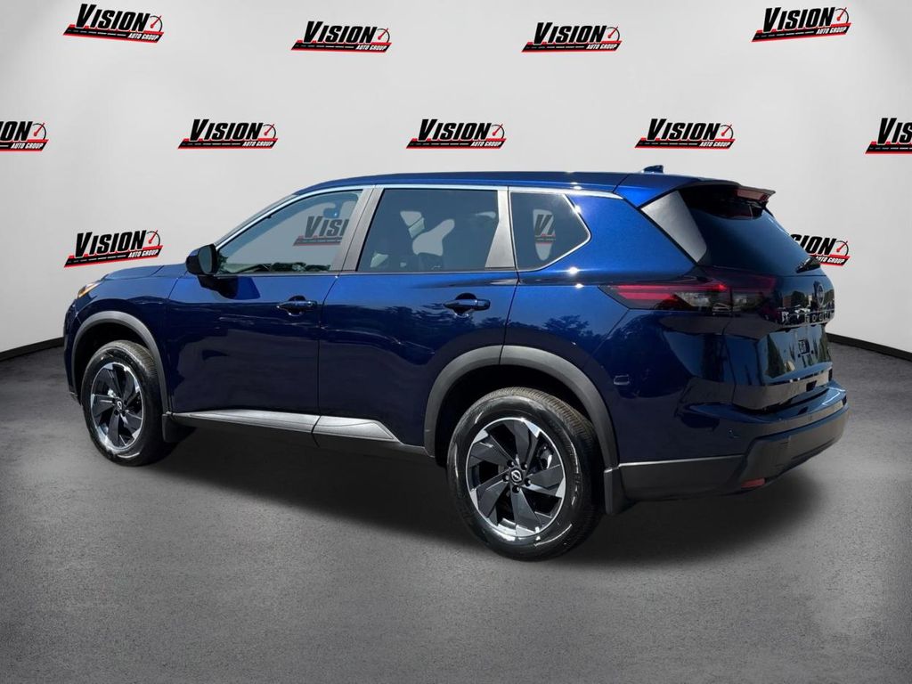 2026 Nissan Rogue SV photo 7