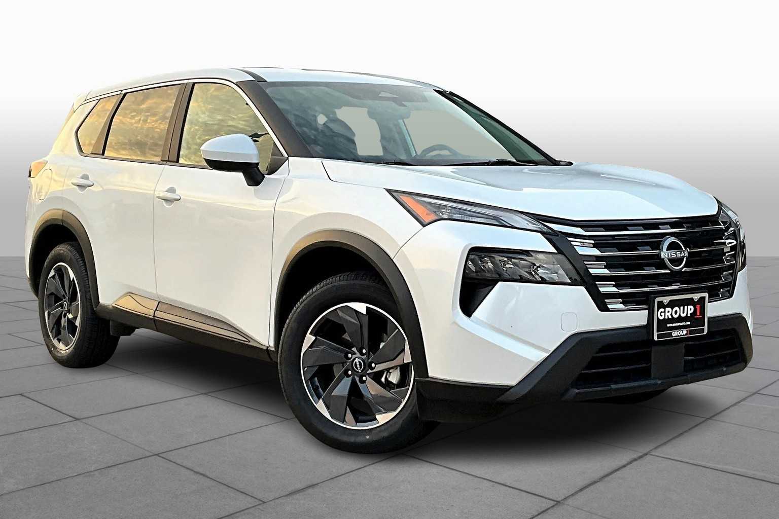 2024 Nissan Rogue SV photo 2
