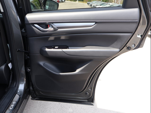 2025 Mazda CX-5 2.5 S Preferred photo 12