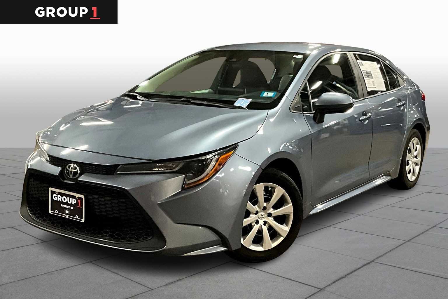 2021 Toyota Corolla LE's photo