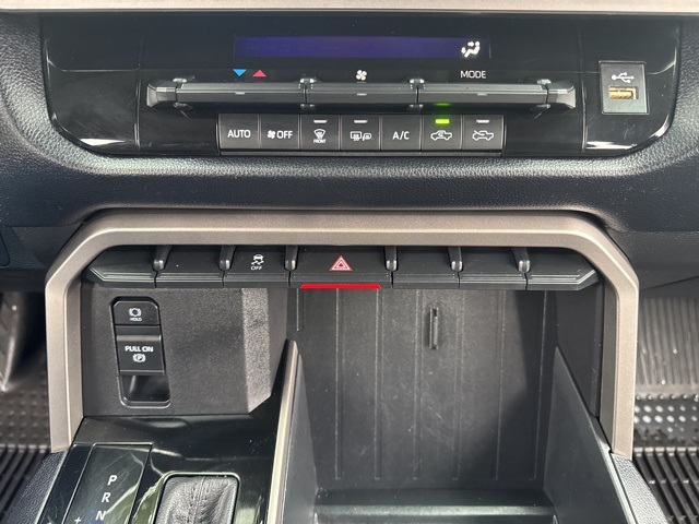 2022 Toyota Tundra SR5 photo 31