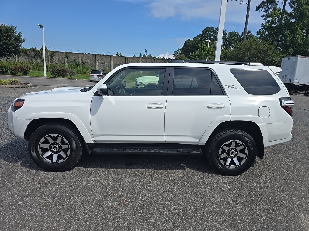 2024 Toyota 4Runner TRD Off-Road photo 4