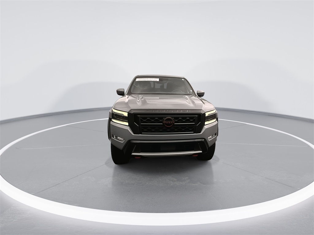 2022 Nissan Frontier PRO-4X photo 3