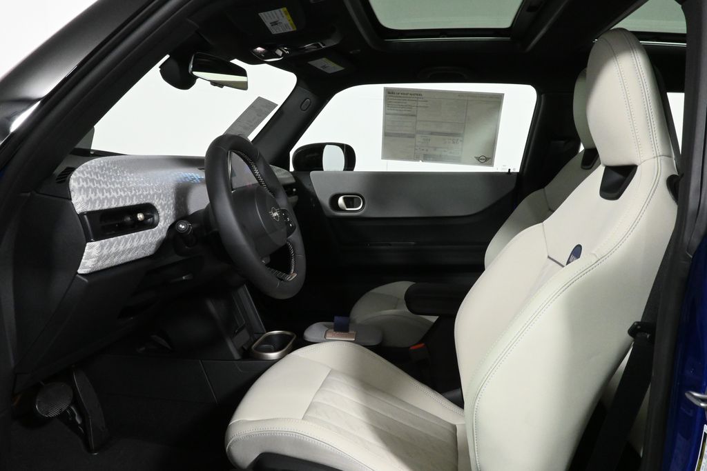 2025 Mini Cooper S photo 3
