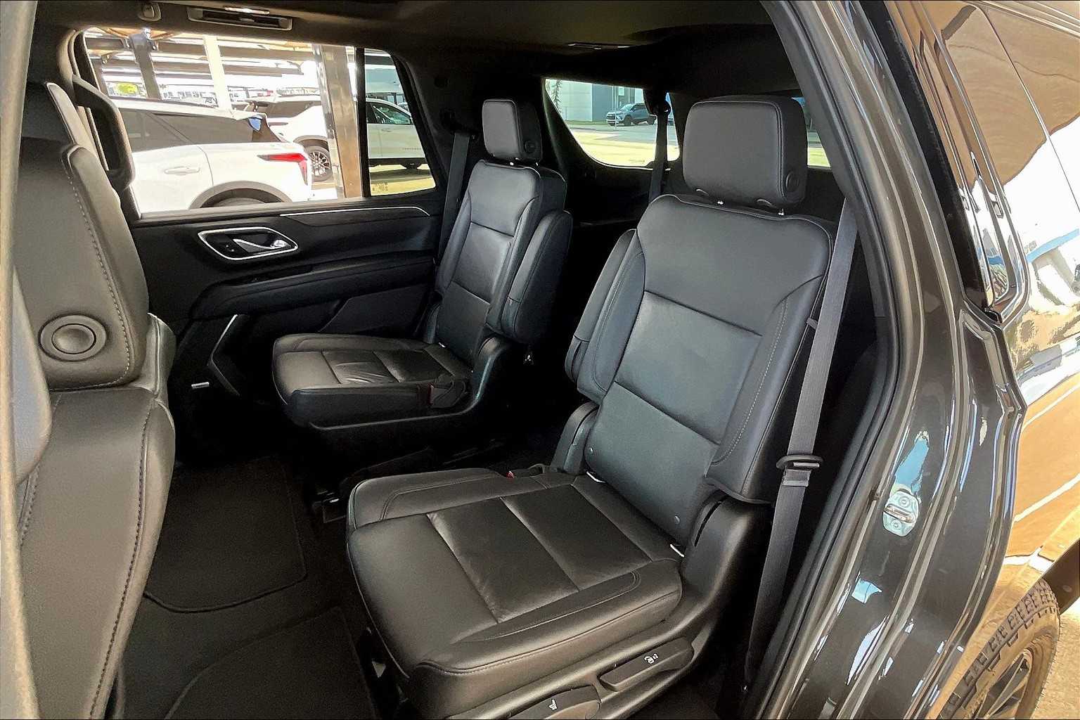 2021 Chevrolet Tahoe Z71 photo 17